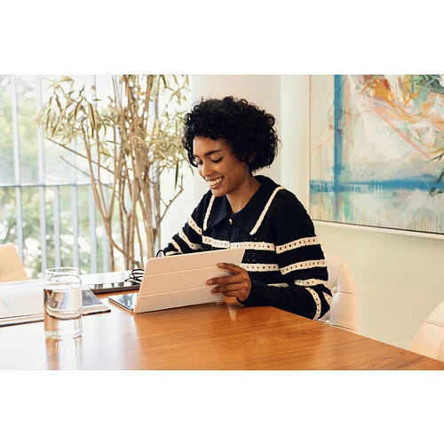 Чехол uBear Touch case для iPad Pro 11" (M4 | M5), магнитный, soft-touch, белый