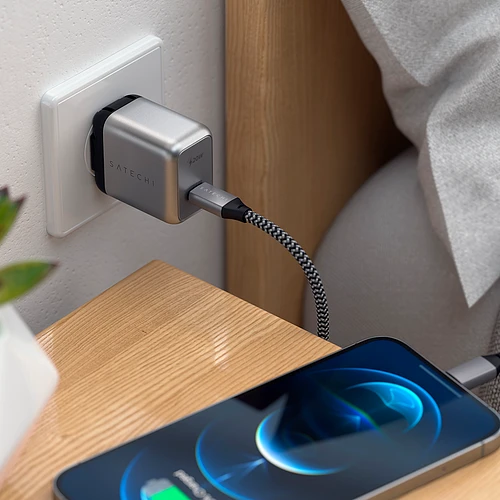 Сетевое зарядное устройство Satechi 20W USB-C PD Wall Charger