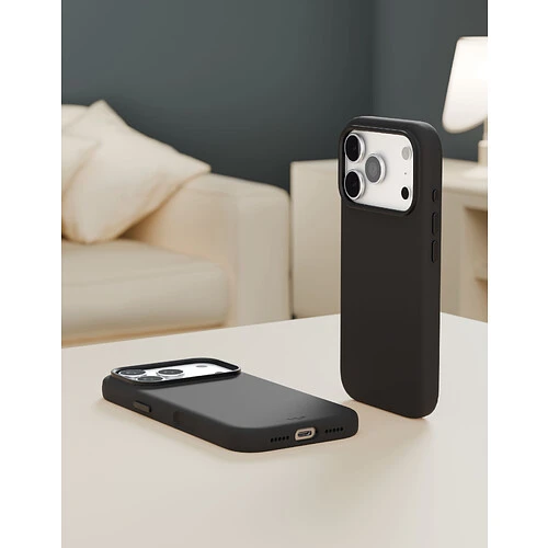 Чехол защитный VLP Aster Pro Case с MagSafe для iPhone 17 Pro, черный